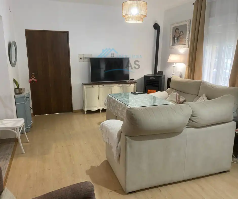 Sala de estar de Casa o chalet en venta en Navalmoral de la Mata con Aire acondicionado, Calefacción y Jardín privado
