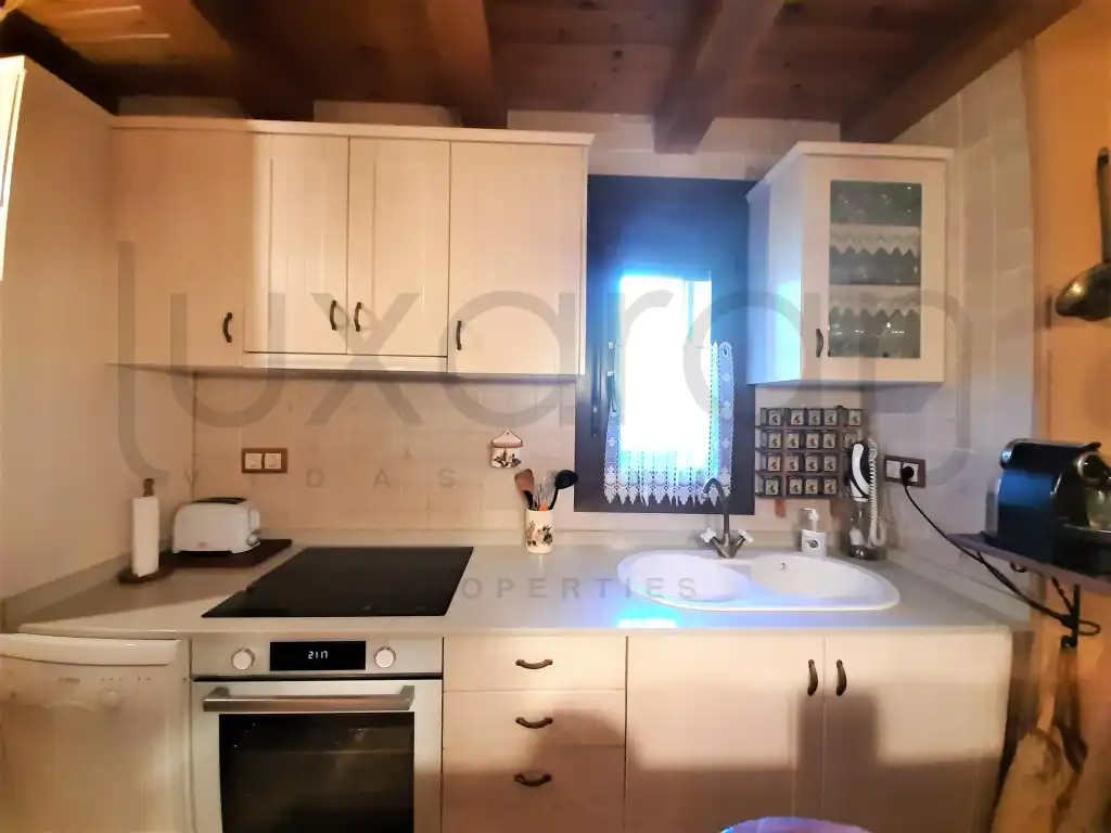 Kitchen of Houses for sale in Es Bòrdes