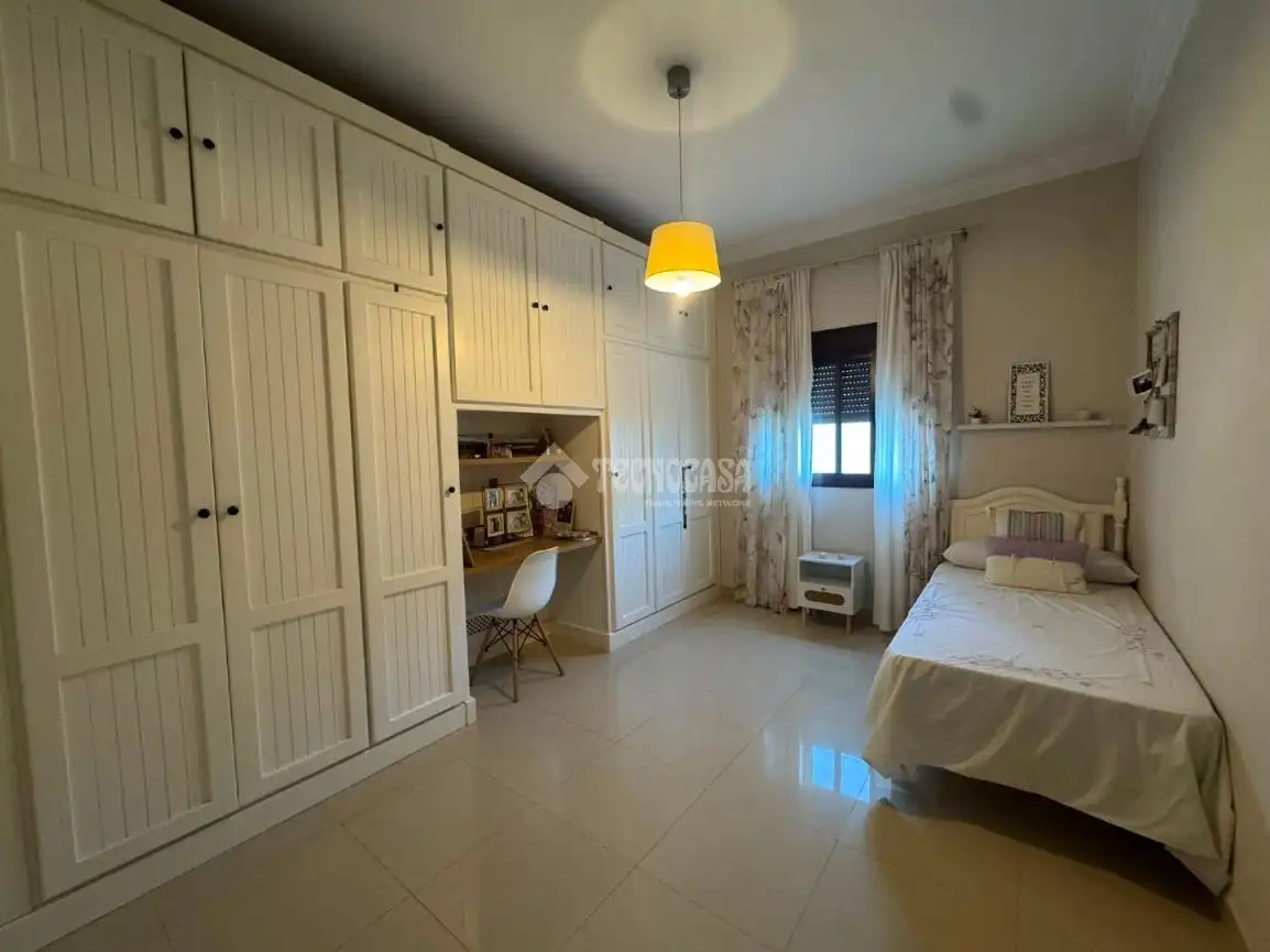Casa adosada en venta en Calle Dr. Manuel E. Patarroyo, Osuna