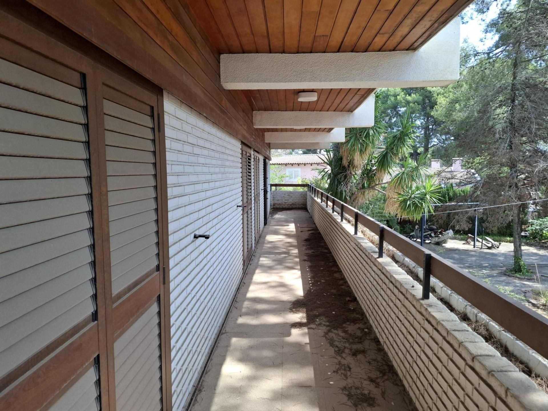 Vista exterior de Casa o xalet en venda en Paterna amb Calefacció, Jardí privat i Terrassa