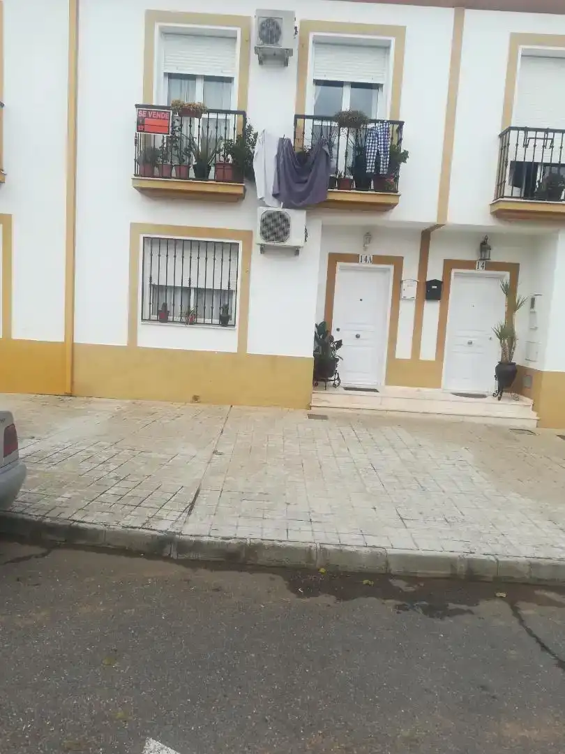 Vista exterior de Dúplex en venta en Puebla de Sancho Pérez con Aire acondicionado, Trastero y Amueblado