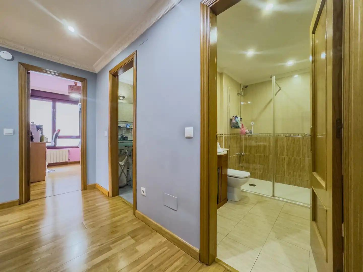 Baño de Piso en venta en Entrambasaguas con Aire acondicionado, Calefacción y Jardín privado