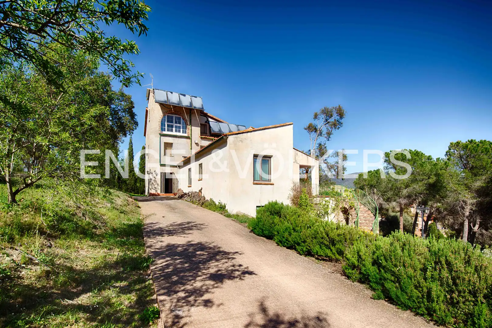 Außenansicht von Country house zum Verkauf in Rabós mit Heizung, Privatgarten und Terrasse