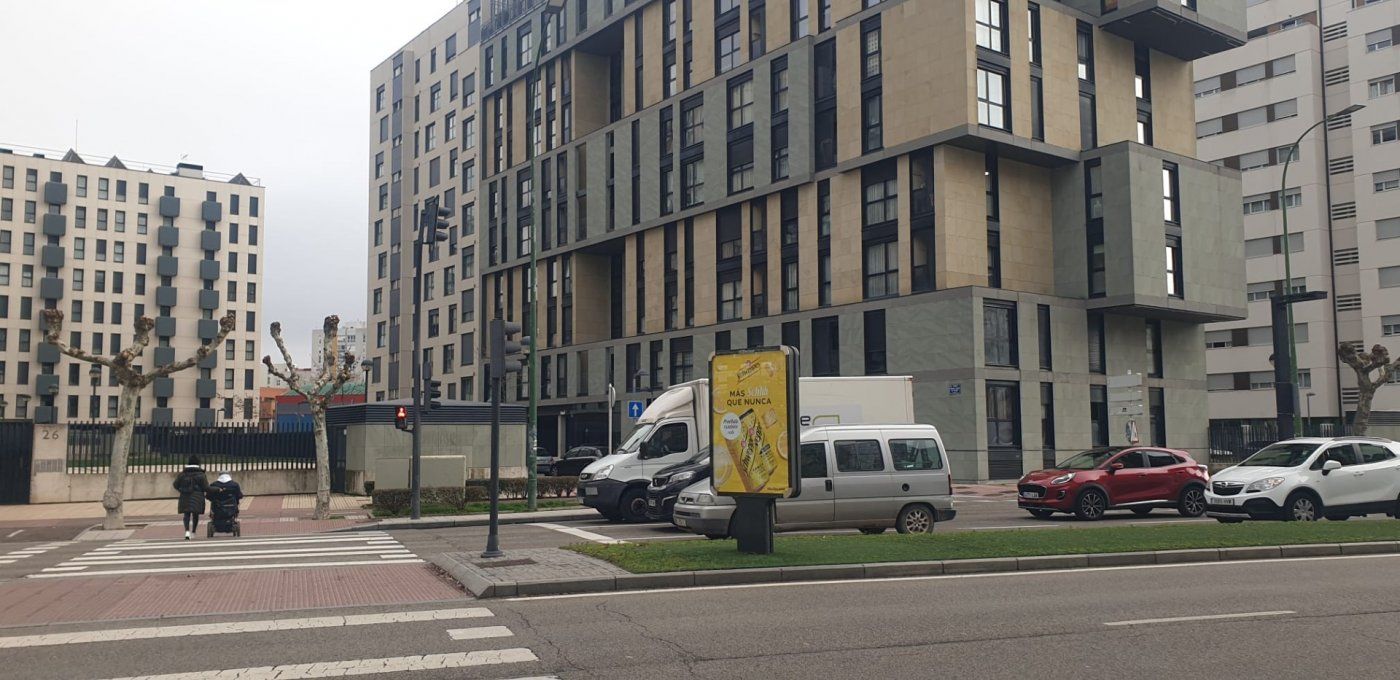 Exterior view of Flat to rent in Burgos Capital  with Heating, Terrace and Storage room