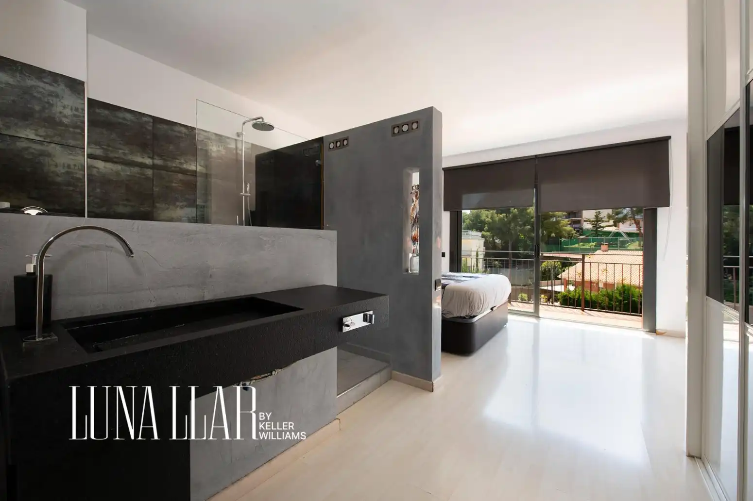 Bedroom of Houses for sale in Castelldefels  with Air Conditioner, Heating and Parquet flooring