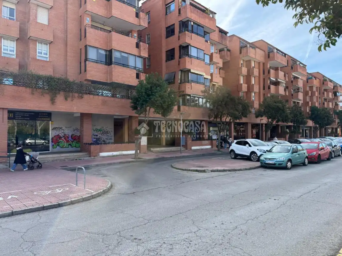 Vista exterior de Piso en venta en Alcalá de Henares con Aire acondicionado y Terraza
