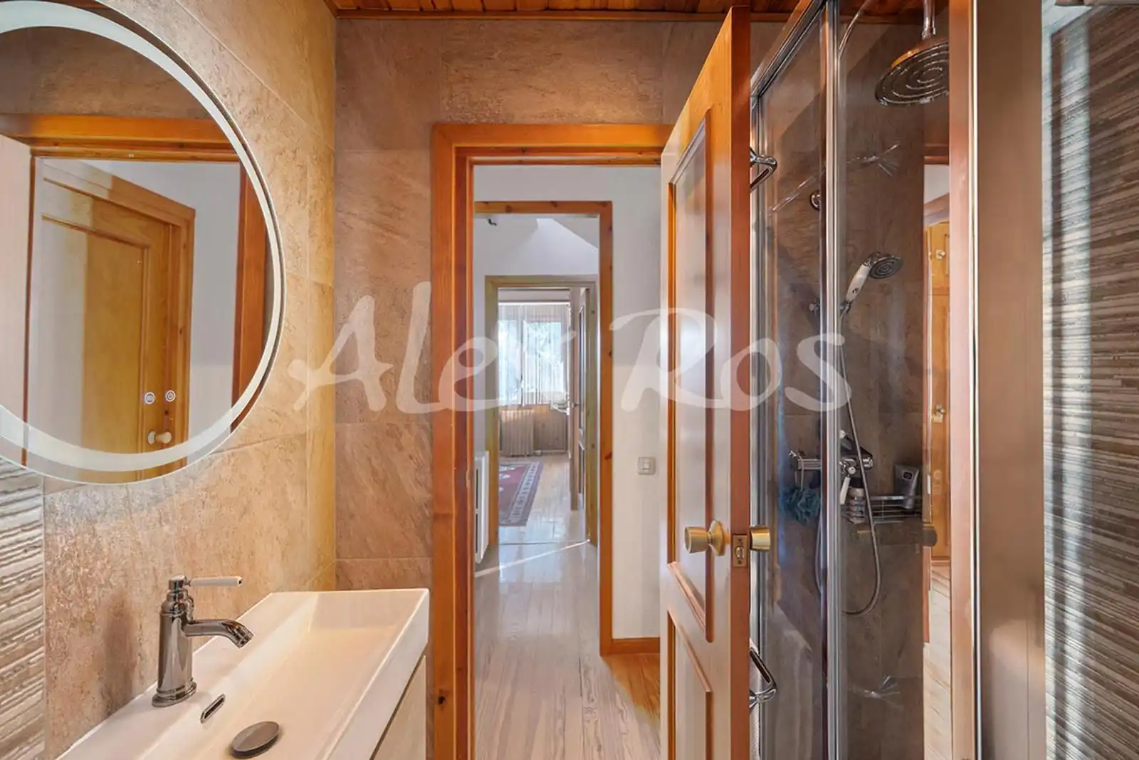 Bany de Casa o xalet en venda en Fontanals de Cerdanya amb Terrassa, Traster i Moblat