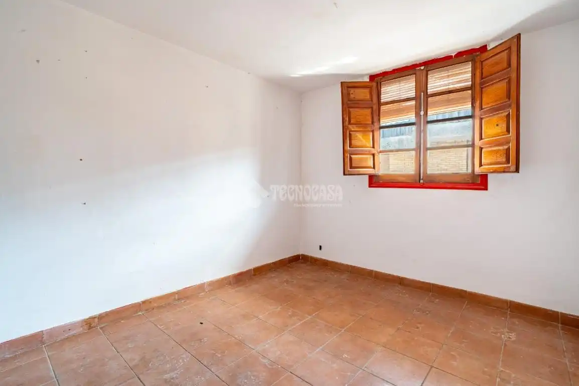 Habitación de Casa adosada en venta en Peligros
