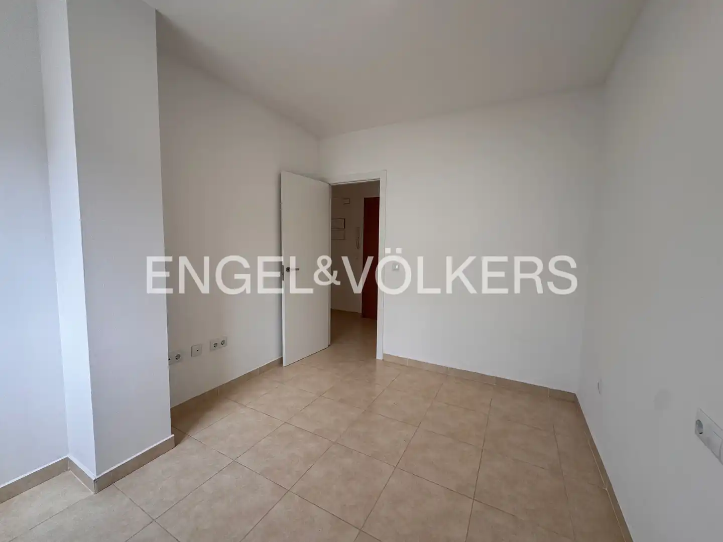Wohnung zur Miete in Dénia mit Klimaanlage, Heizung und Balkon