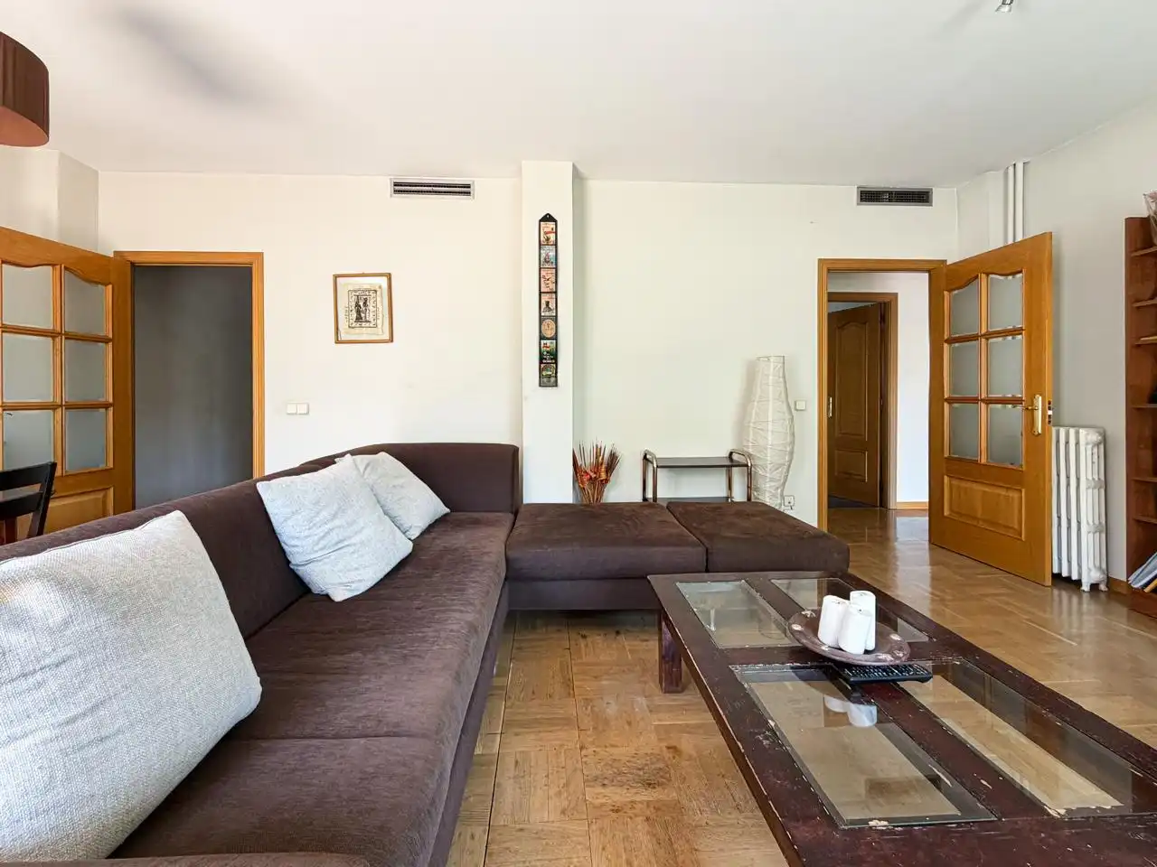 Sala de estar de Piso en venta en Madrid con Calefacción, Parquet y Terraza