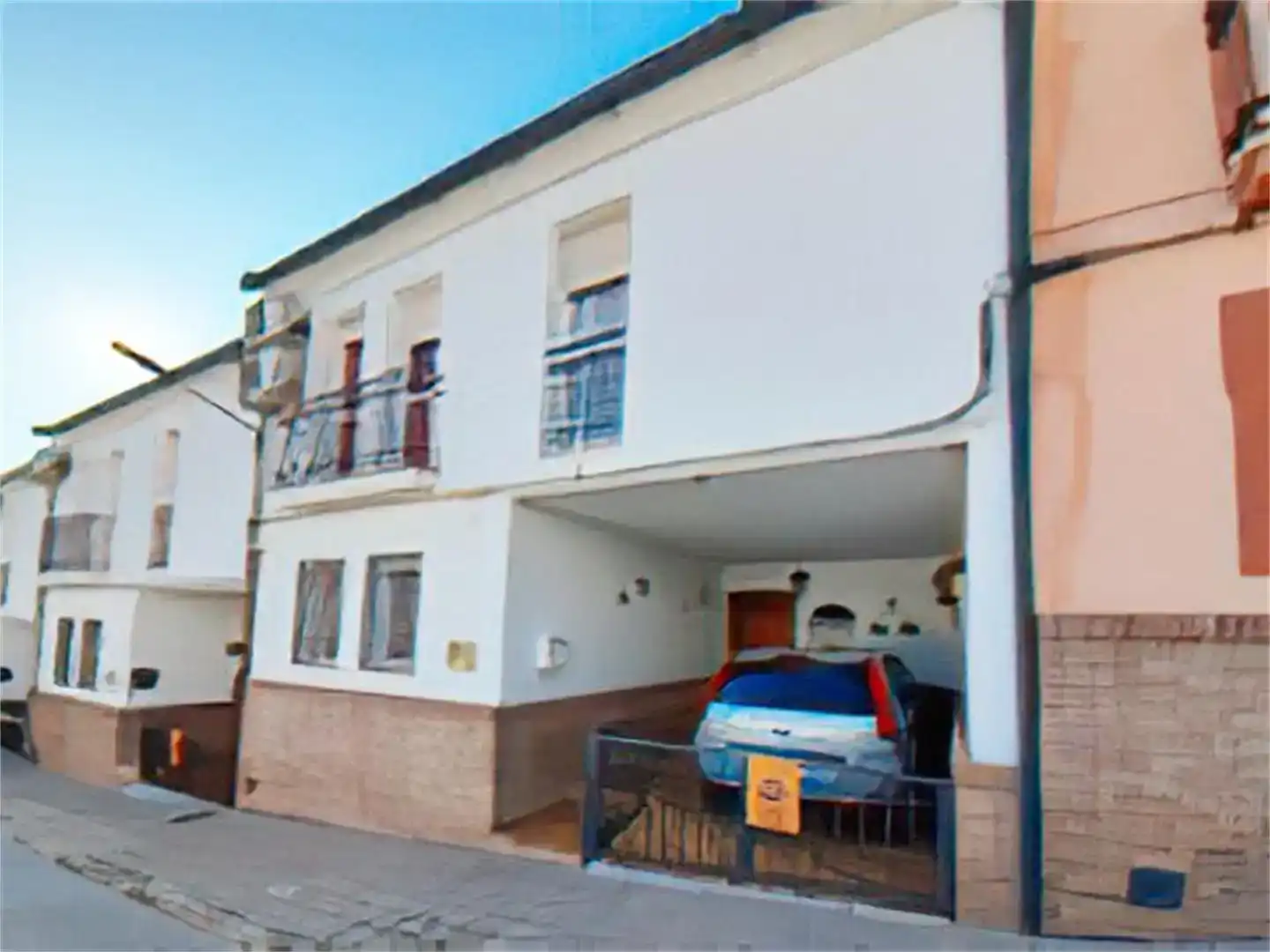 Vista exterior de Casa adosada en venda en Monturque amb Aire condicionat i Balcó