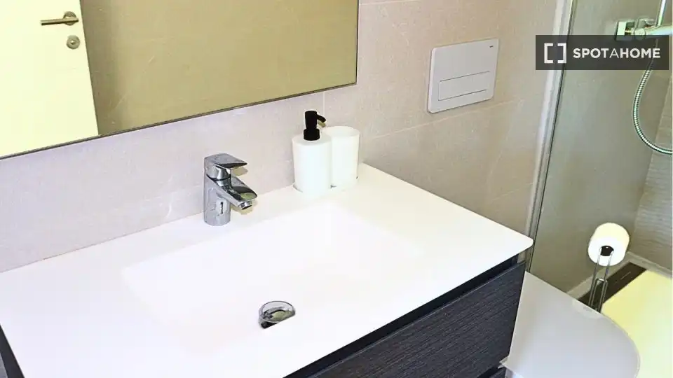 Room in Casares pueblo