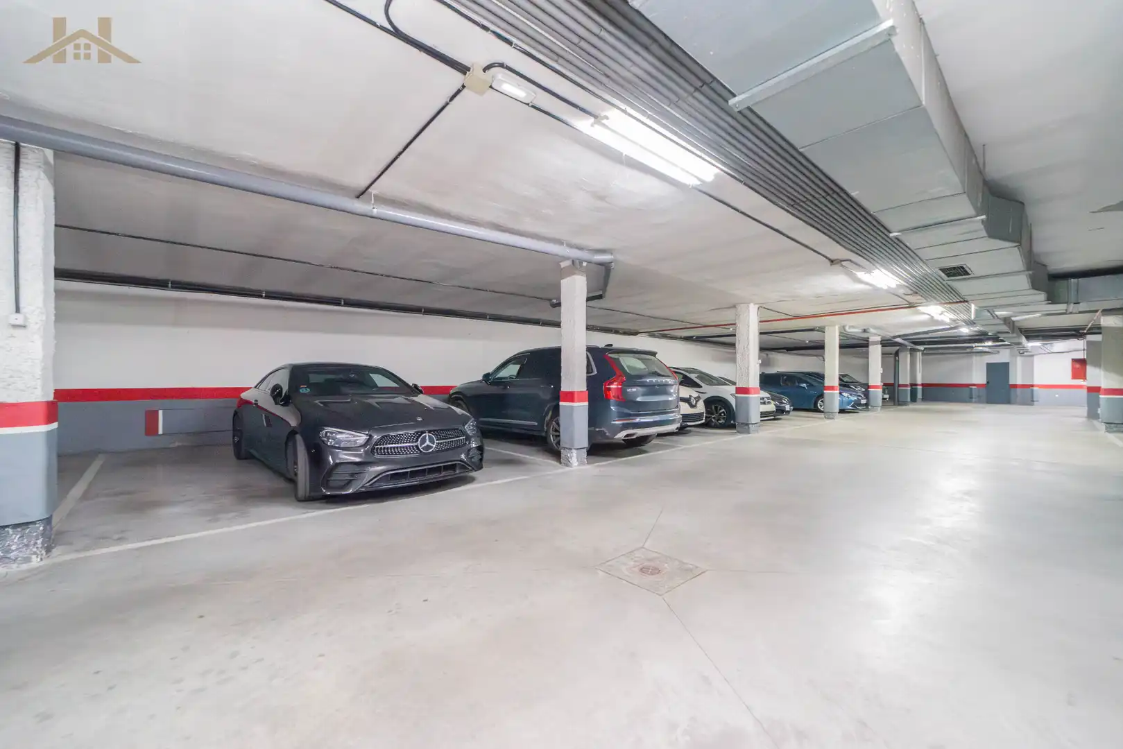 Parkplatz von Wohnung zum Verkauf in Madrid mit Klimaanlage, Heizung und Parkett