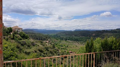 Foto 2 de Casa adosada en venta en Calle Matarraña, 5, Torre del Compte, Teruel