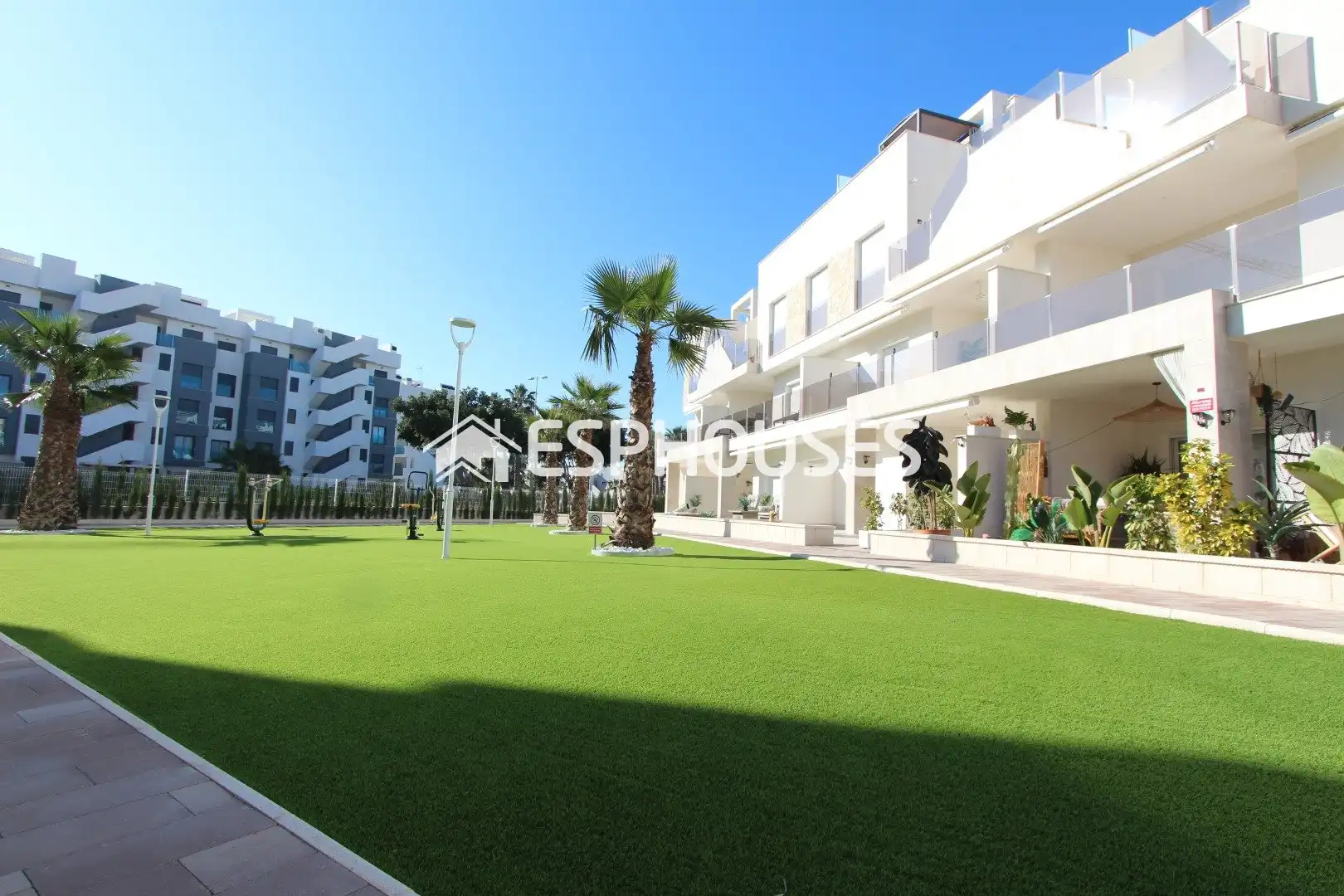 Bajo con terraza en venta en El Raso, imagen 33