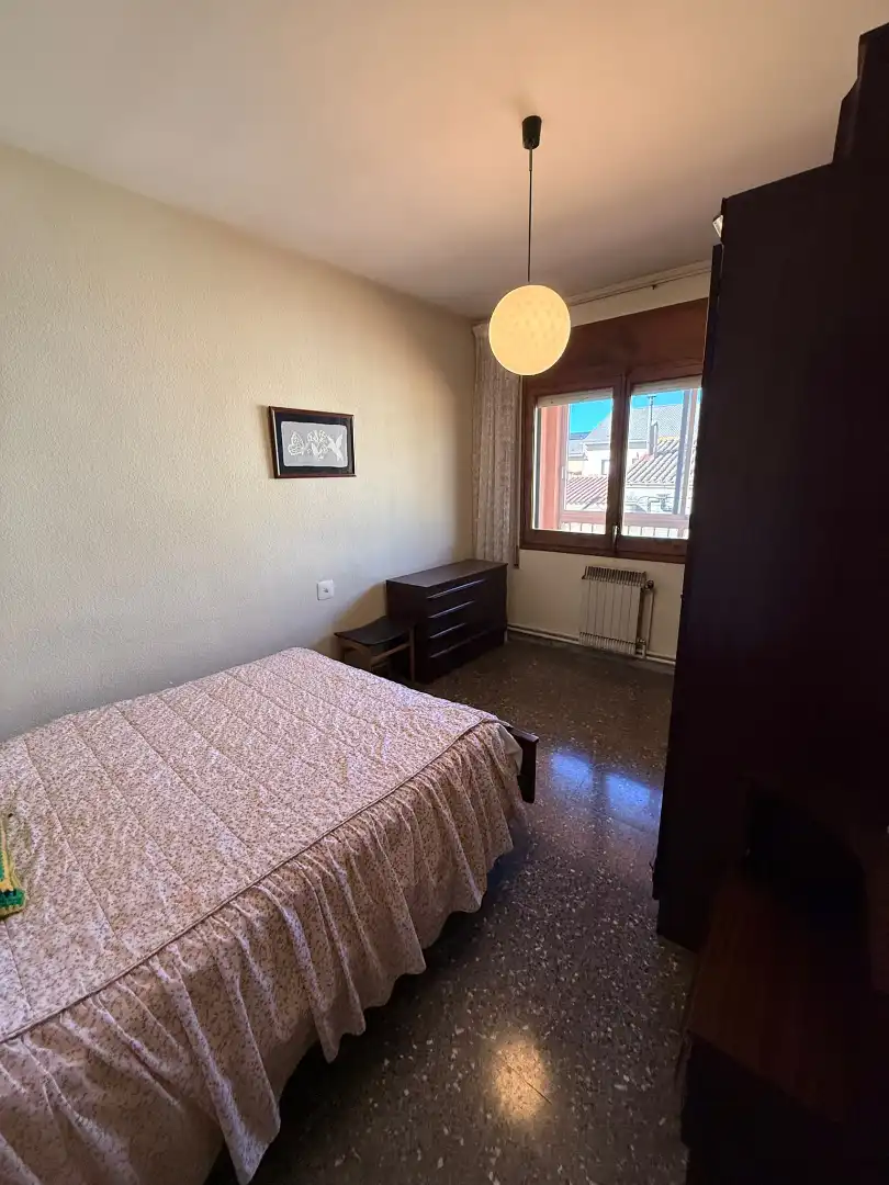 Schlafzimmer von Einfamilien-Reihenhaus zum Verkauf in Sant Celoni mit Klimaanlage, Heizung und Balkon