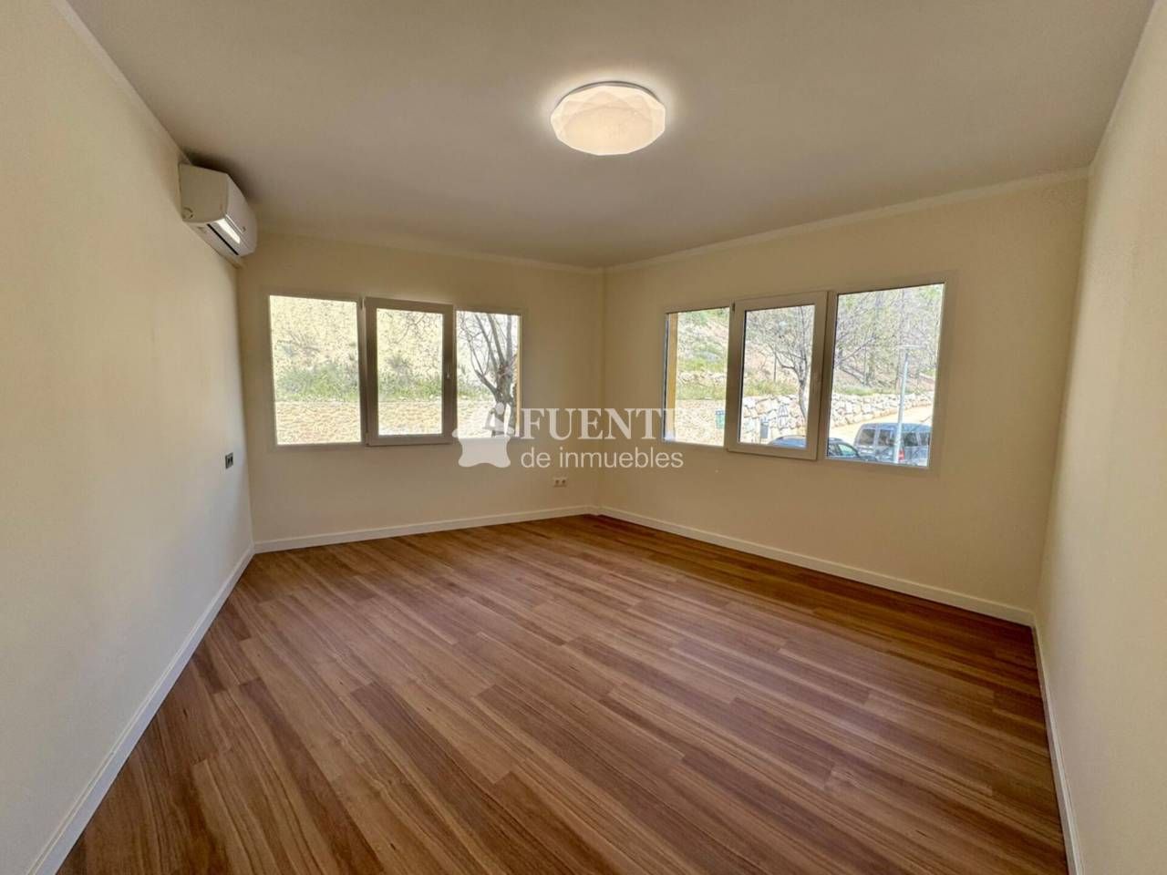 Habitación de Piso en venta en Alicante / Alacant con Aire acondicionado