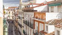 Vista exterior de Àtic en venda en  Madrid Capital amb Aire condicionat i Terrassa