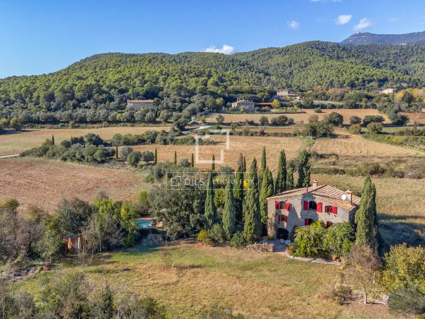 Vista exterior de Finca rústica en venda en Maià de Montcal amb Calefacció, Jardí privat i Traster