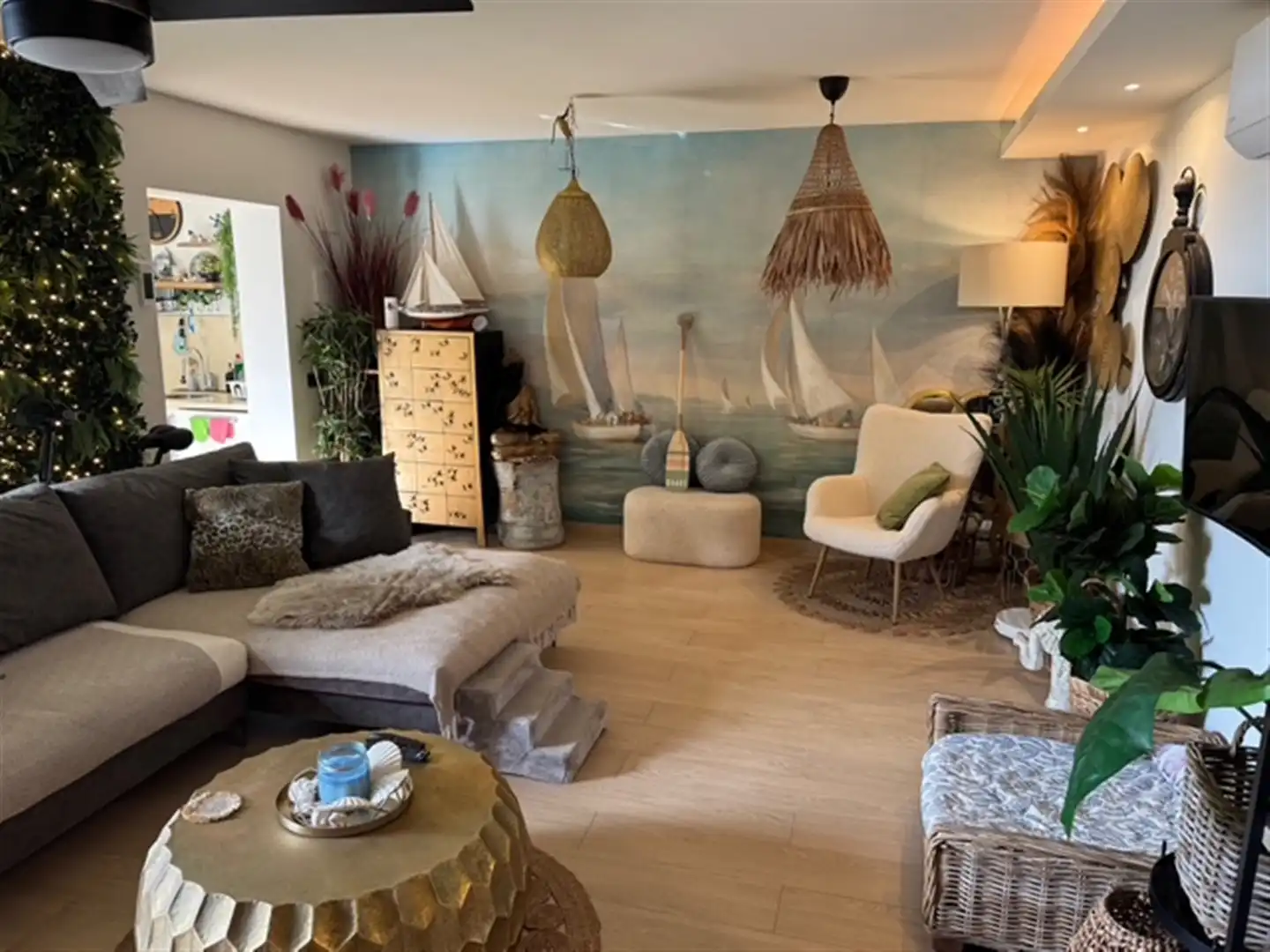 Sala d'estar de Casa adosada en venda en Estepona