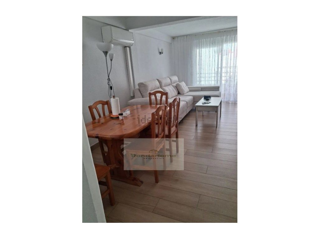 Sala d'estar de Pis en venda en Marbella