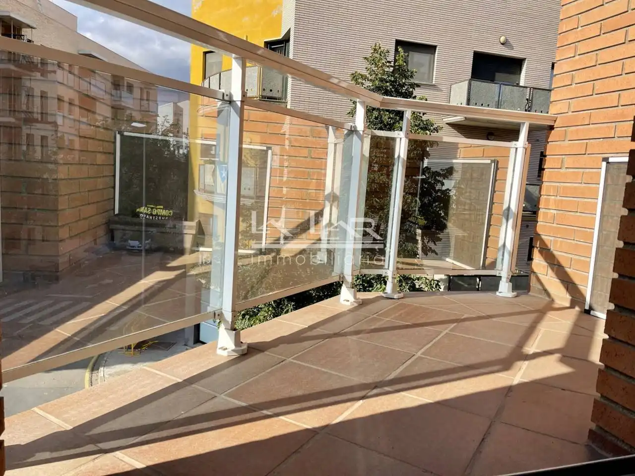 Terrassa de Pis en venda en Vic amb Calefacció, Parquet i Traster