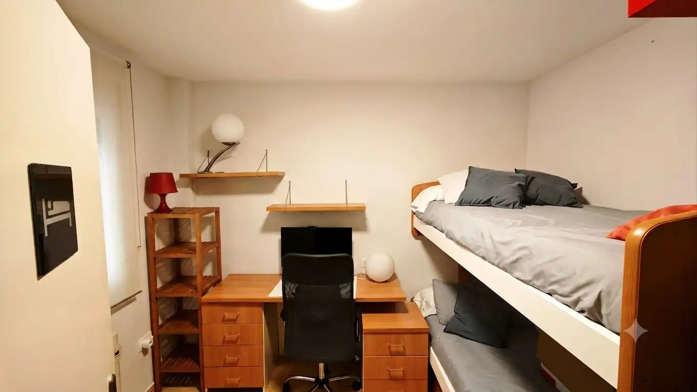 Dormitori de Apartament en venda en Badajoz amb Aire condicionat, Calefacció i Moblat