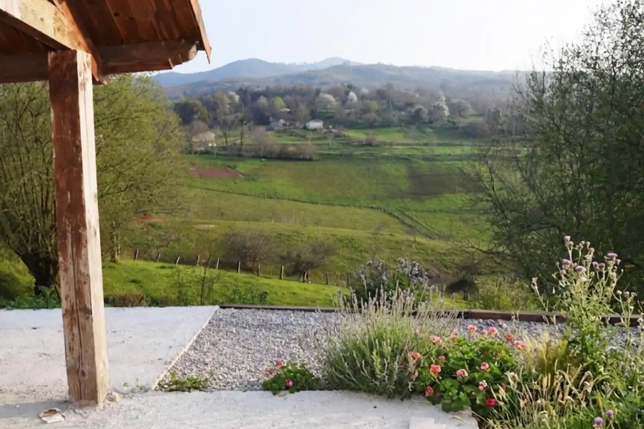 Terraza de Finca rústica en venta en Parres con Calefacción y Jardín privado