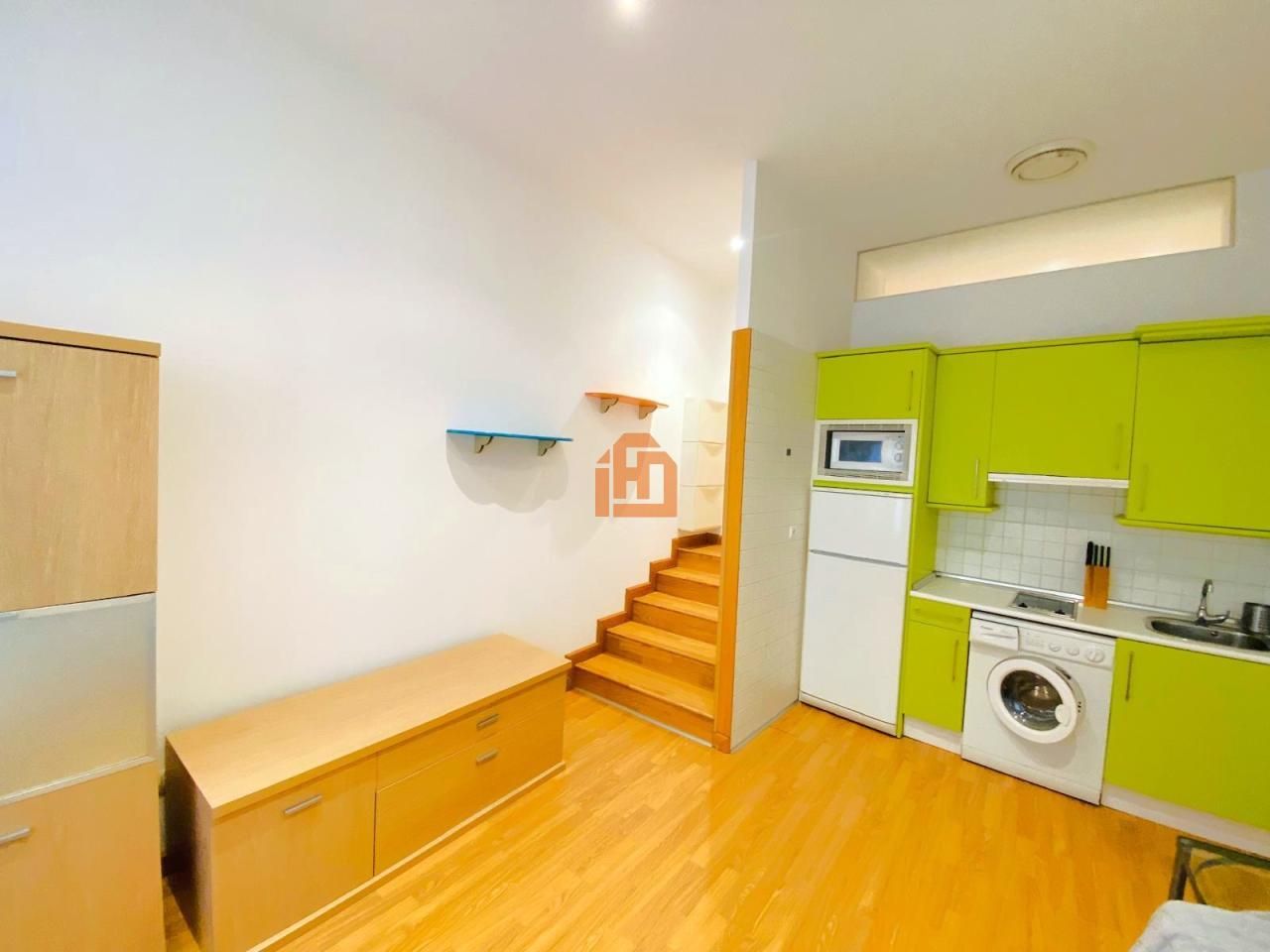 Vista exterior de Apartamento de alquiler en León Capital  con Calefacción, Parquet y Amueblado