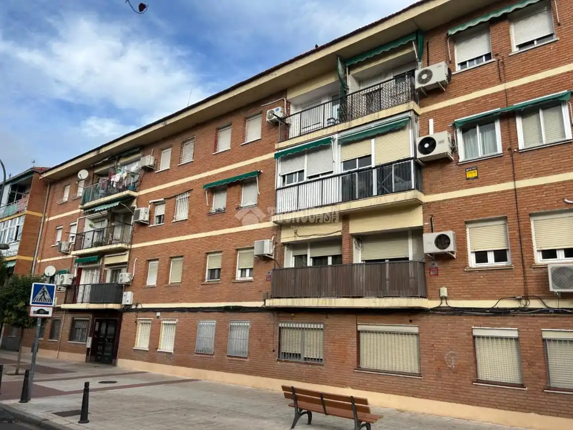 Außenansicht von Wohnung zum Verkauf in Getafe mit Klimaanlage, Heizung und Parkett