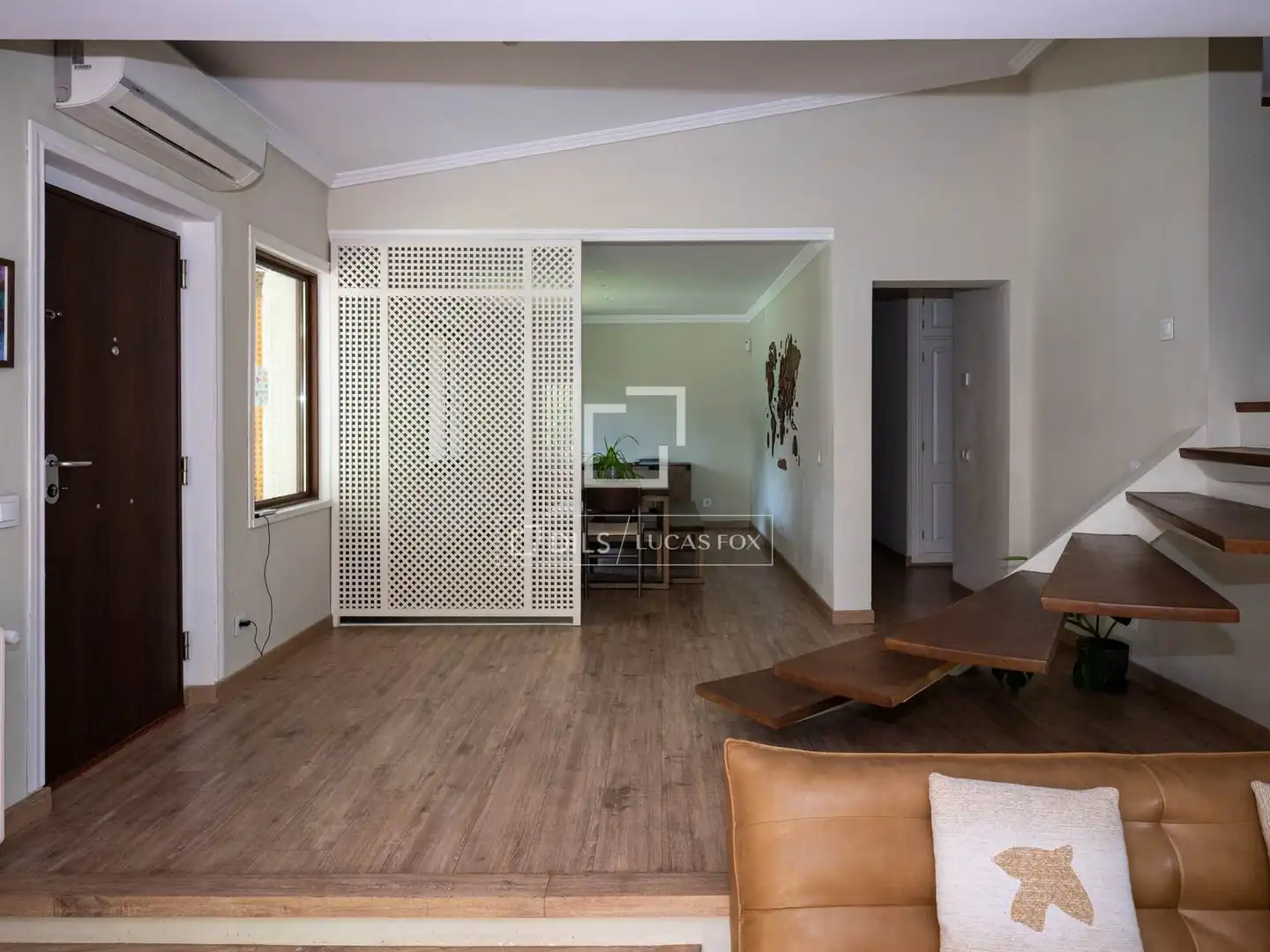 Living room of Houses for rent in Madrid  with Air Conditioner, Heating and Private garden