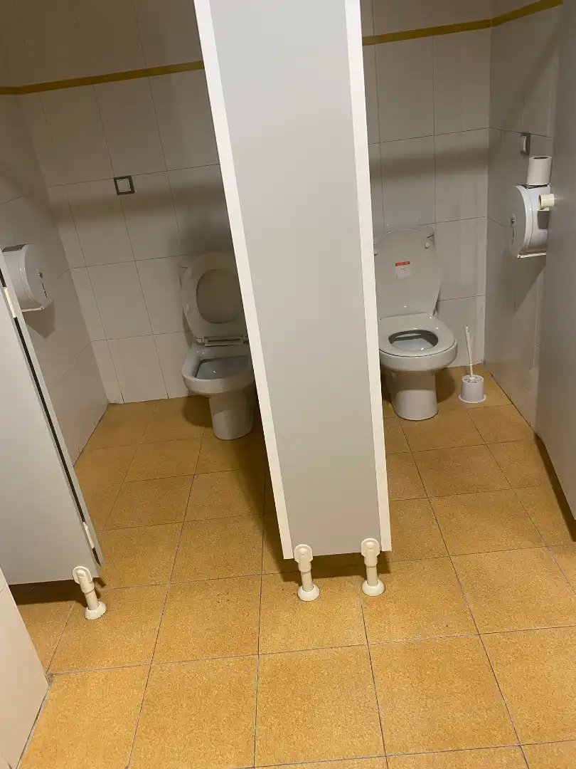 Bany de Local en venda en Albacete amb Aire condicionat, Calefacció i Moblat
