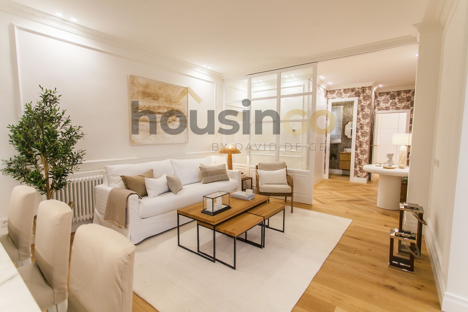 Living room of Flat for sale in  Madrid Capital  with Air Conditioner, Heating and Parquet flooring