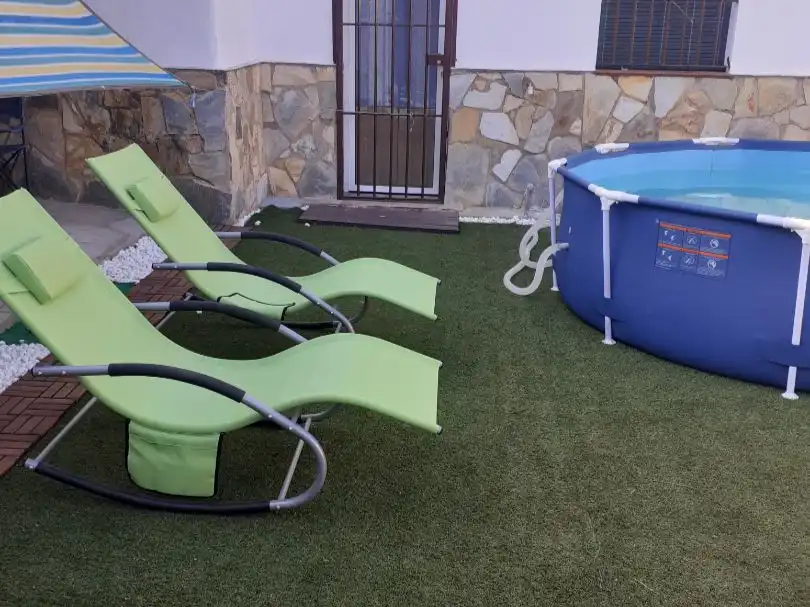 Piscina de Planta baixa en venda en Zorita amb Jardí privat i Moblat