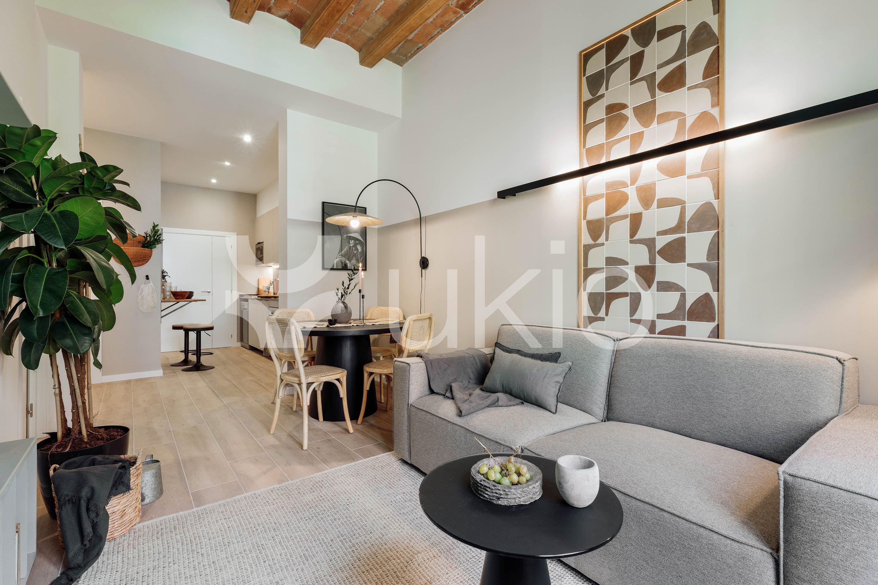 Sala d'estar de Apartament de lloguer en  Barcelona Capital amb Aire condicionat, Calefacció i Moblat