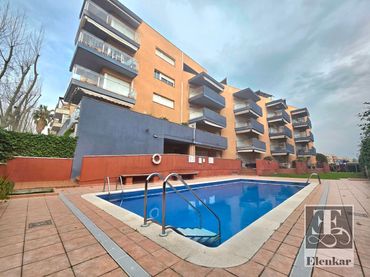 Dúplex amb piscina en venda a Mediterrani del