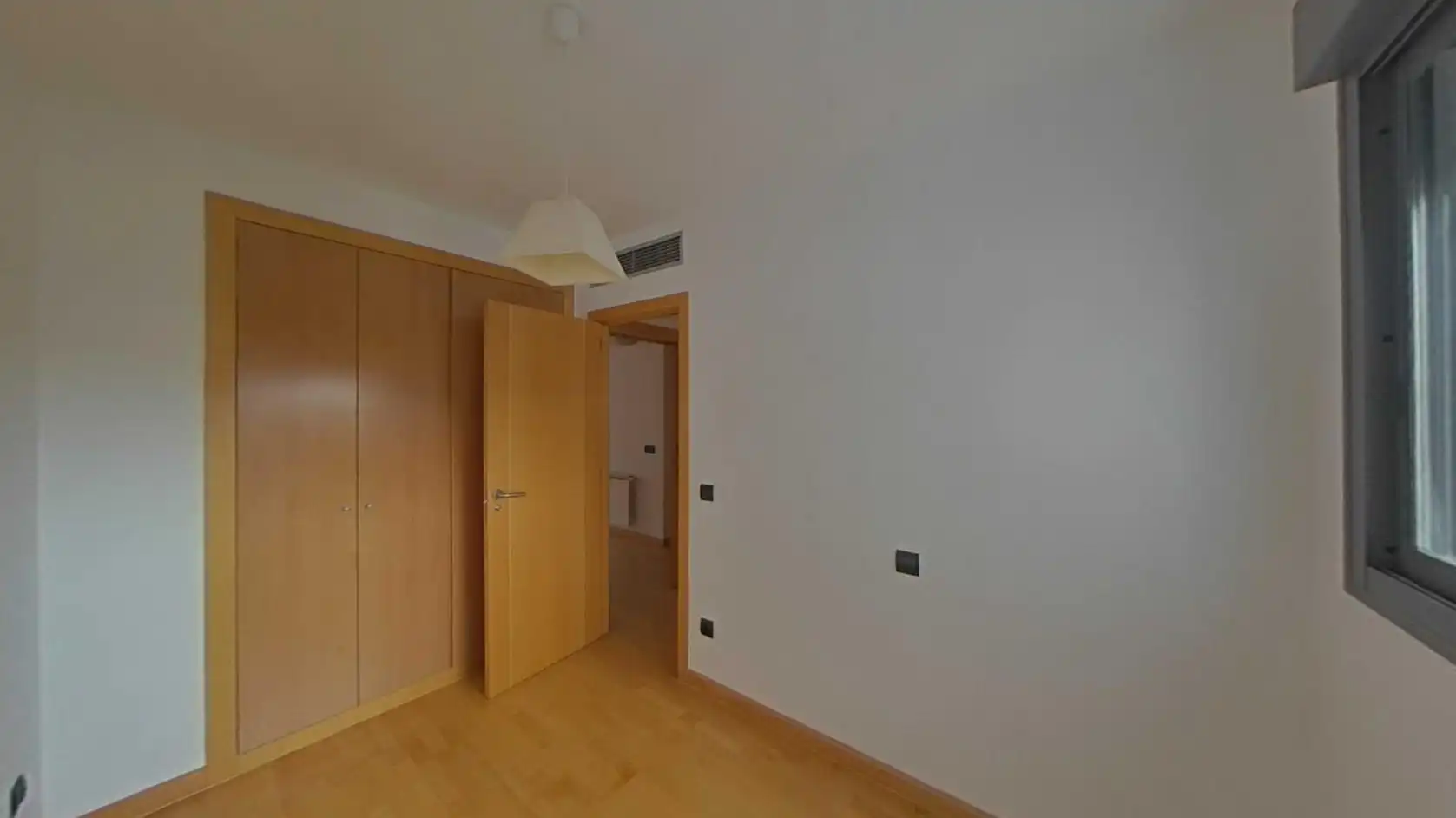 Bedroom of Flat for sale in Madrid  with Air Conditioner, Heating and Storage room