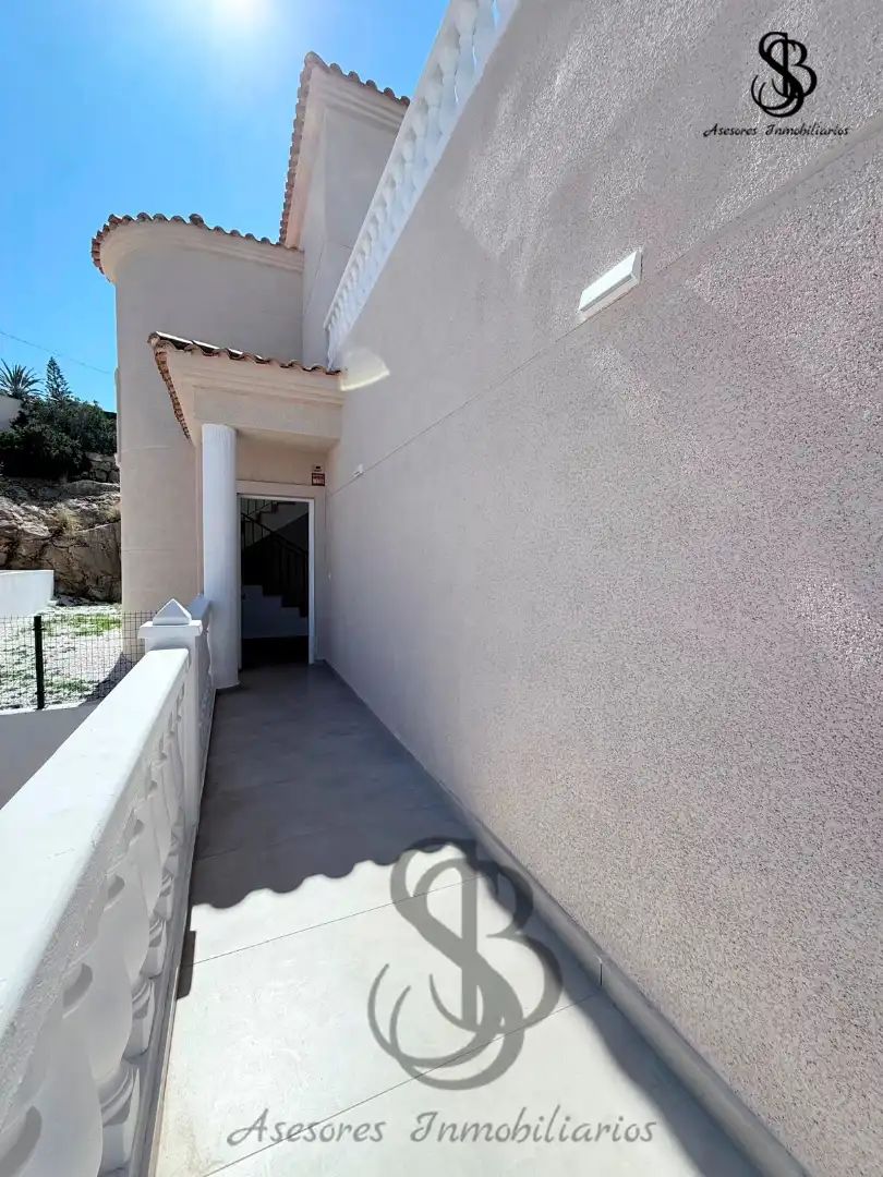 Chalet con terraza en venta en Carrer de Torrevella, imagen 4