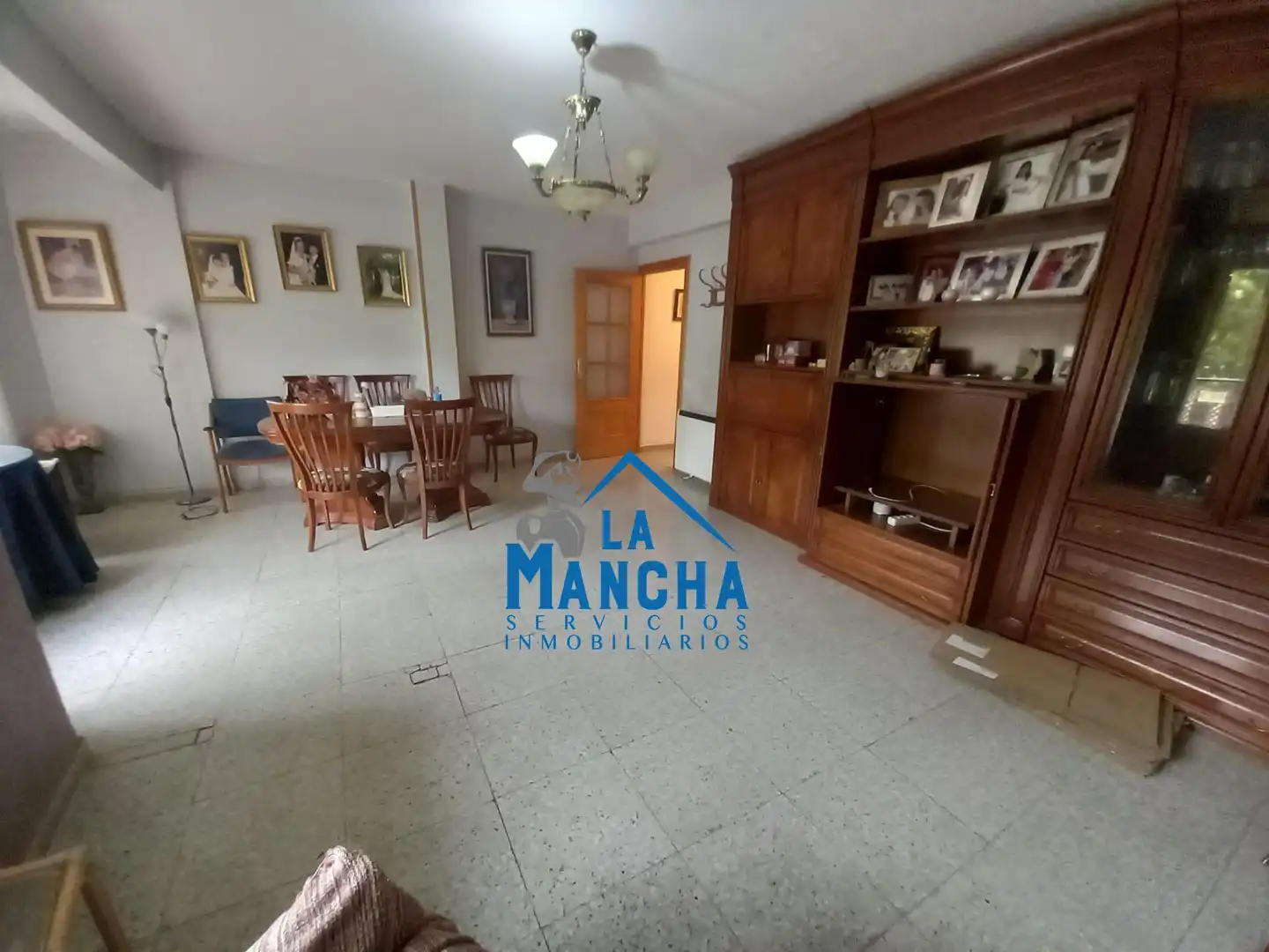 Vista exterior de Piso en venta en Albacete con Balcón