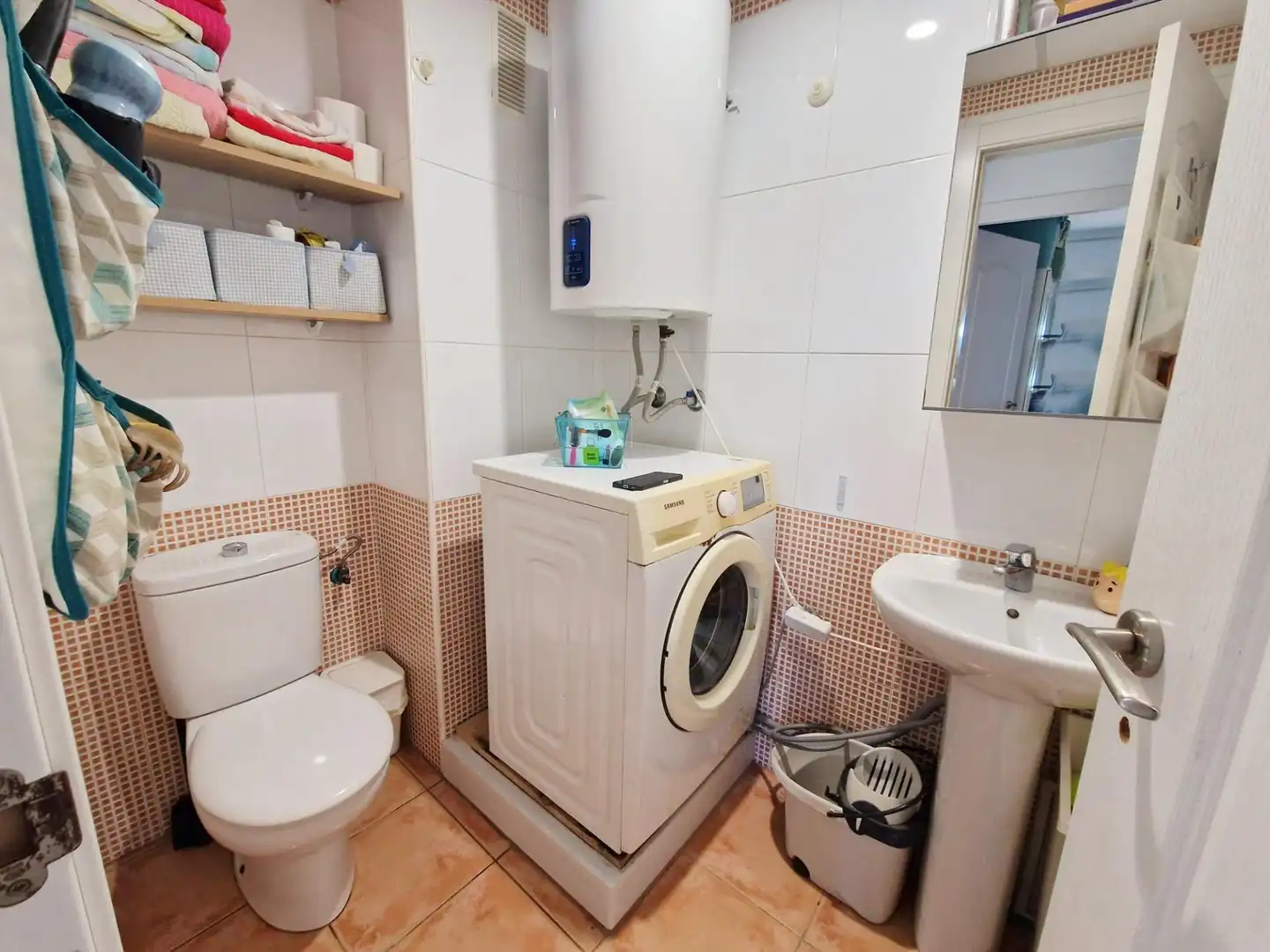 Badezimmer von Wohnung zum Verkauf in Rincón de la Victoria mit Klimaanlage, Heizung und Terrasse