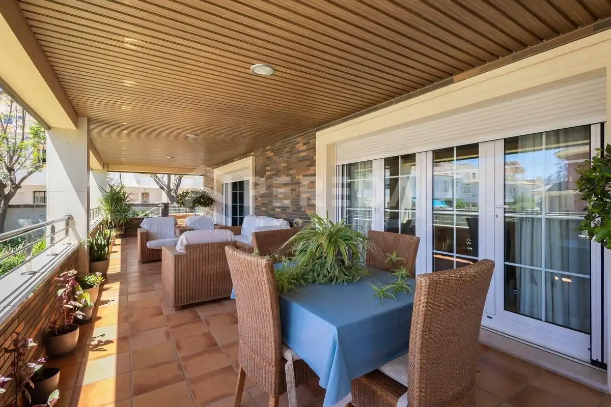 Terraza de Casa o chalet en venta en Roquetas de Mar con Aire acondicionado, Jardín privado y Piscina