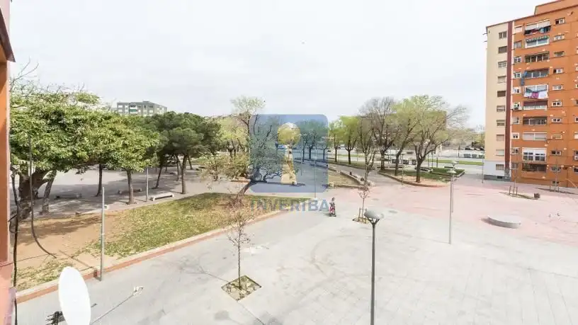 Vista exterior de Pis en venda en Artigues - Llefià