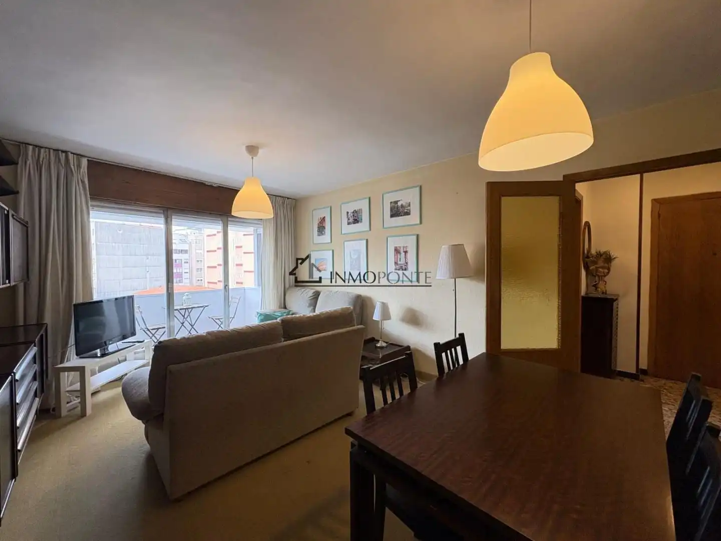 Exterior view of Flat for rent in Pontevedra Capital   with Heating, Terrace and Furnished