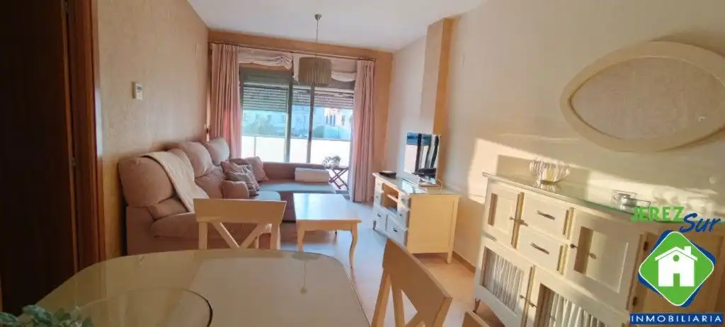 Sala d'estar de Pis en venda en Jerez de la Frontera amb Aire condicionat, Terrassa i Piscina comunitària