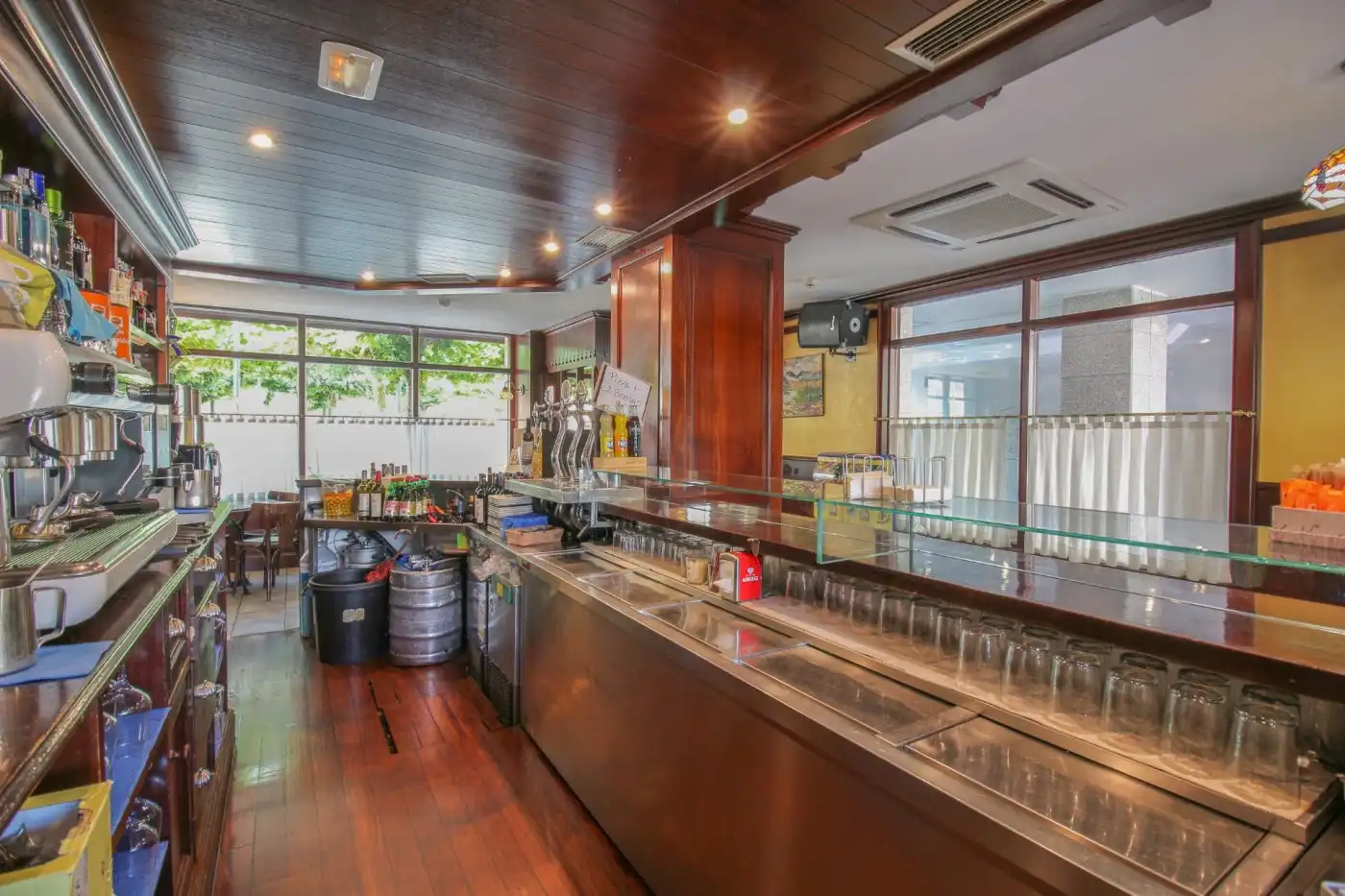 Commercial properties for sale in Aretxabaleta  with Air Conditioner and Furnished