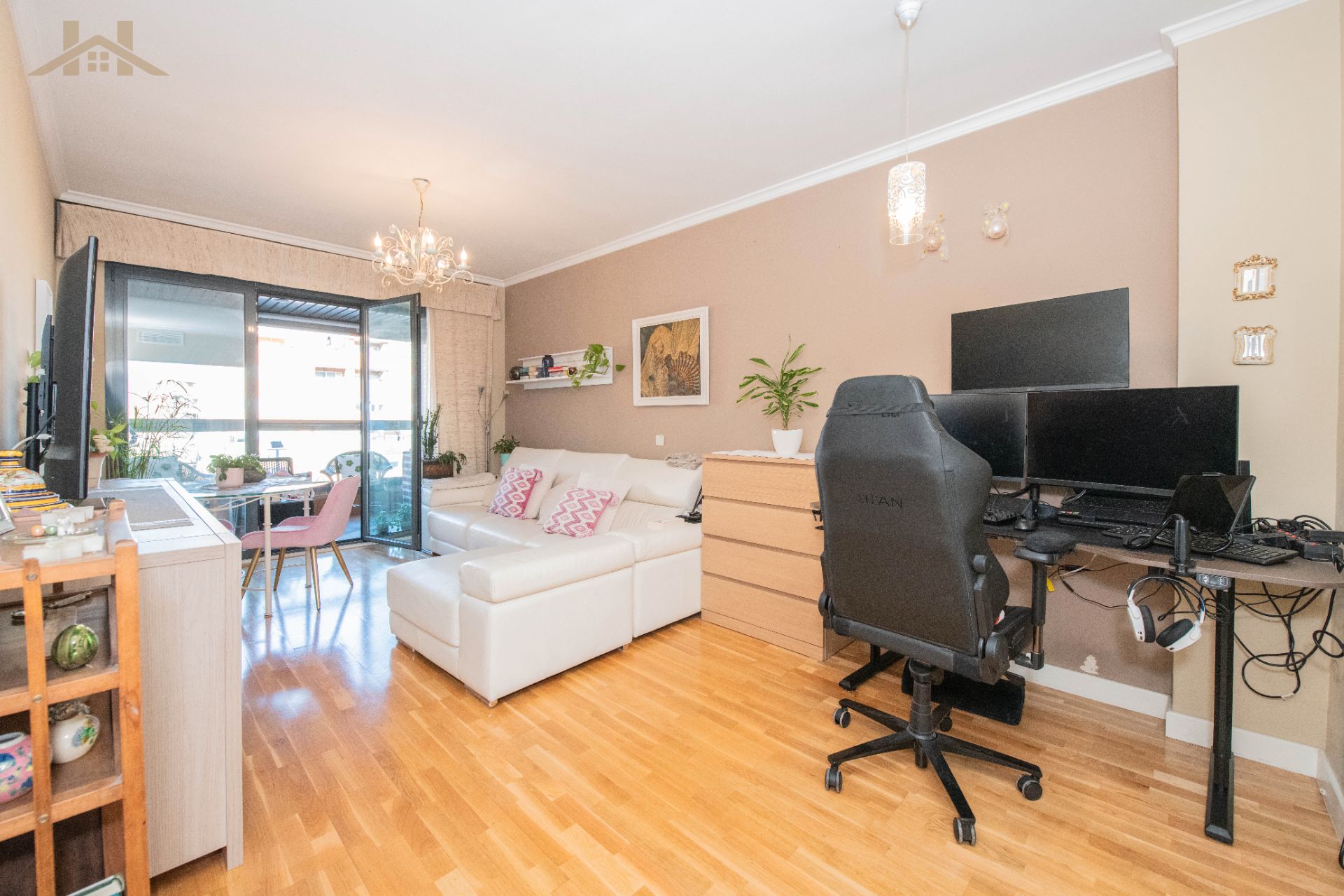 Living room of Flat for sale in San Sebastián de los Reyes  with Air Conditioner, Heating and Terrace