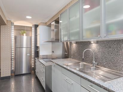 Kitchen of Flat for sale in Donostia - San Sebastián   with Heating, Terrace and Storage room