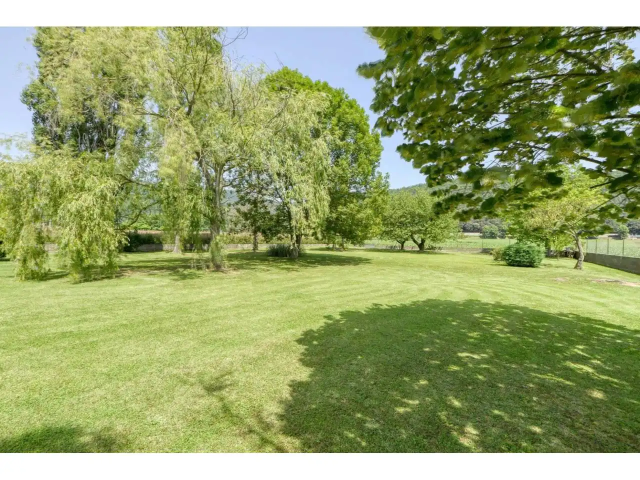Jardín de Casa o chalet en venta en La Vall d'en Bas con Calefacción, Jardín privado y Parquet