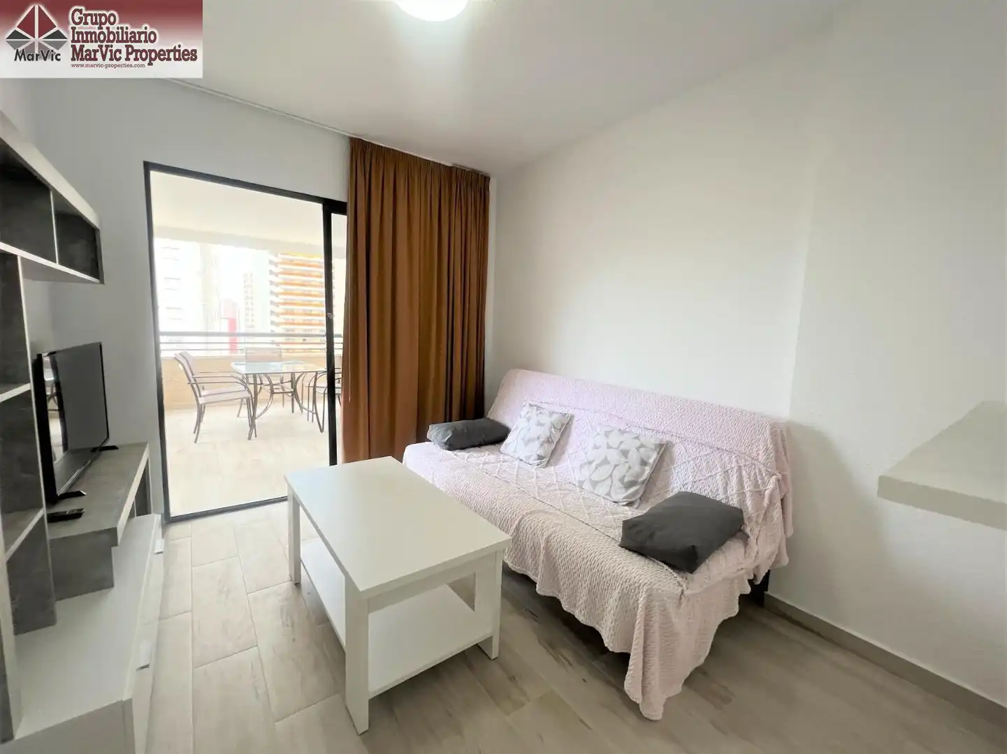 Bedroom of Flat for rent in Benidorm  with Air Conditioner, Terrace and Furnished