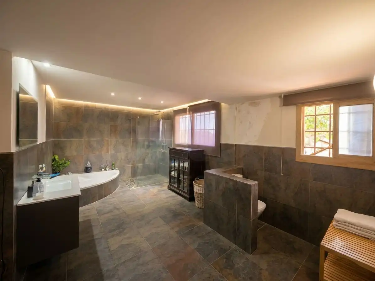 Casa rústica con piscina en venta en Montbrió del Camp, imagen 20